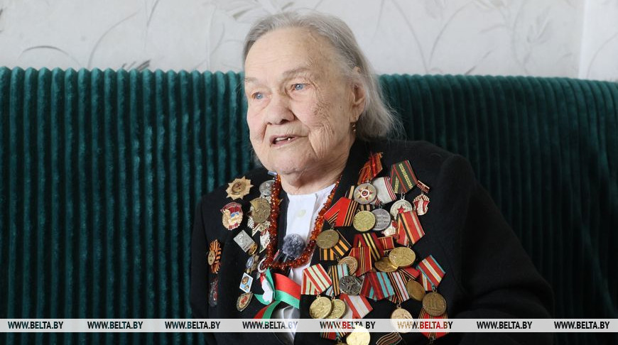 "Радуюсь и не могу сдержать слез". Ветеран из Бреста рассказала об отношении к Дню Победы
