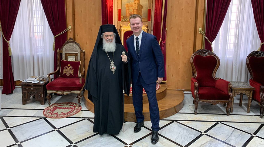His Beatitude Theophilos III, Patriarch of the Holy City of Jerusalem and All Palestine and Ambassador Extraordinary and Plenipotentiary of Belarus to Israel Yuri Yaroshevich. Photo courtesy of the Belarusian Ministry of Foreign Affairs